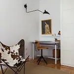 Flateli Rossello 134 شقة
